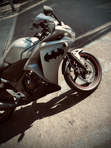 Honda Cbr 250r Color Gris