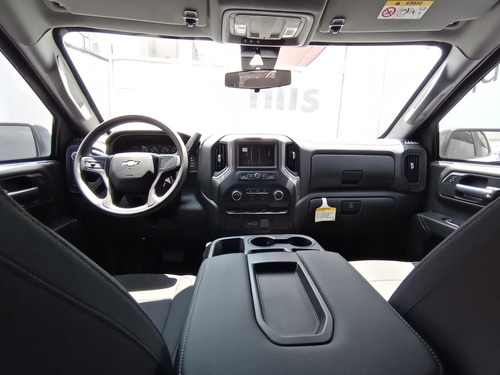 Imagen 11 de 15 de Chevrolet Silverado 2020 4.3 V6 1500 Wt Doble Cabina 4x4 At