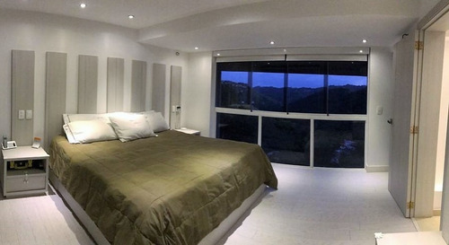 Imagen 8 de 14 de En Venta Townhouse El Hatillo. Ym