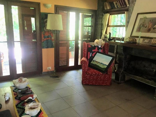 Imagen 5 de 13 de Casa - Barrio Parque Leloir