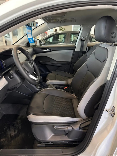Imagen 18 de 25 de Volkswagen Taos 1.4 250tsi Comfortline Automatica 2023 Vw 21