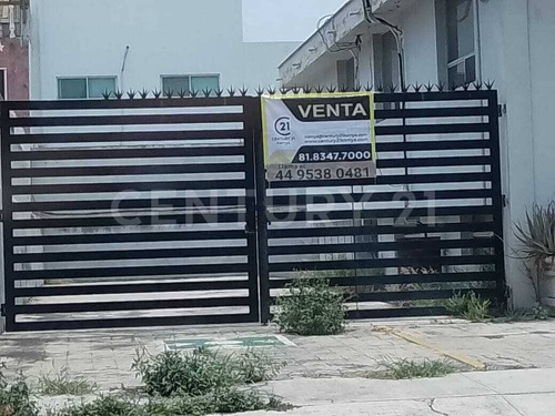 Oficina En Venta En Col. Mitras Centro En Monterrey