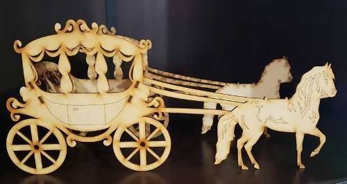 Imagen 2 de 4 de 20 Carrozas Centro De Mesa Con Caballos Carruaje Fibrofacil