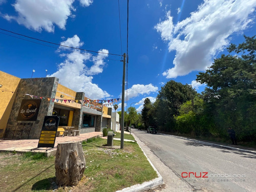 Imagen 3 de 14 de Local En Esquina De 90m2 En Cortaderas