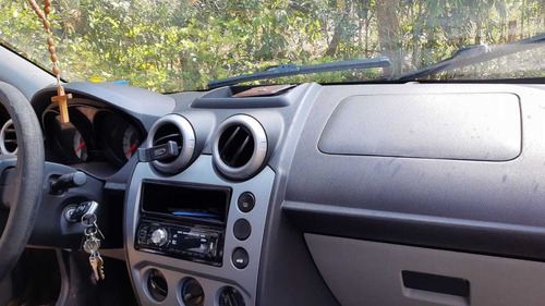 Ford Fiesta Sedan 2009 1.0 Flex 4p 68.8 Hp