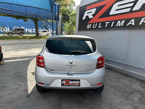Renault Sandero 1.0 AUTHENTIQUE 16V FLEX 4P MANUAL