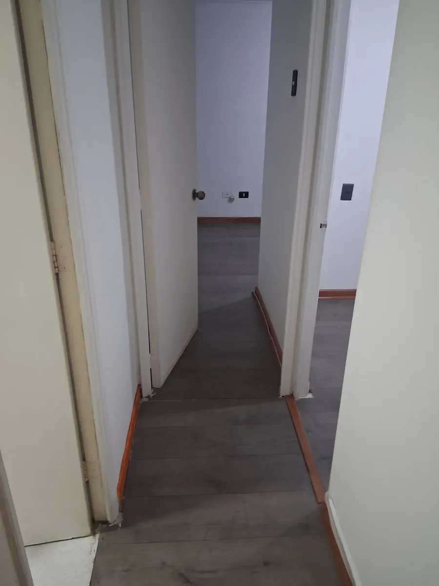 Imagen 5 de 9 de Departamento En Arriendo. Comodo Y Seguro Para Vivir.