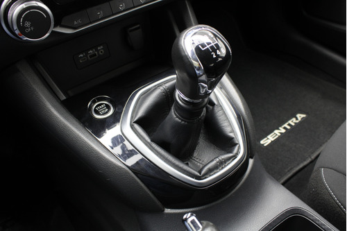 Nissan Sentra 2.0 Advance Mt