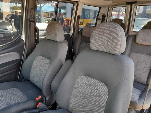 Imagem 10 de 12 de Fiat Doblo Essence 7l E