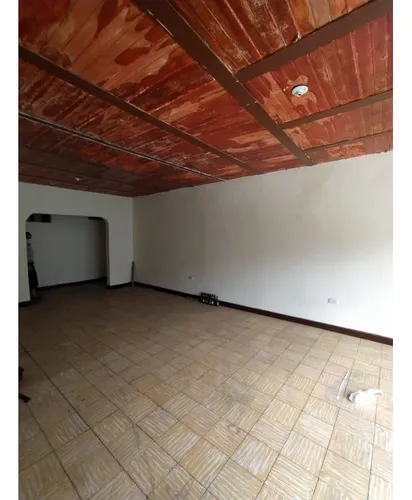 Venta De Casa En Arboledas De 250mt2 En El Oeste De Cali, 5600.