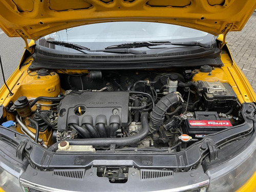 Taxi Kia Cerato Lx Modelo 2015, Color Amarillo, Flota Bernal