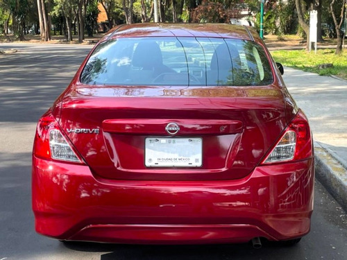 Nissan Versa 1.6 Drive Mt