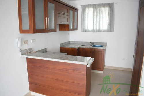 Imagen 4 de 14 de Ideal Para Invertir, Apartamento En Residencial Con Piscina, Buena Ubicación (hfa-230)