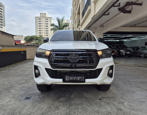 Toyota Hilux 2.7 SRV 4X2 CD 16V FLEX 4P AUTOMÁTICO