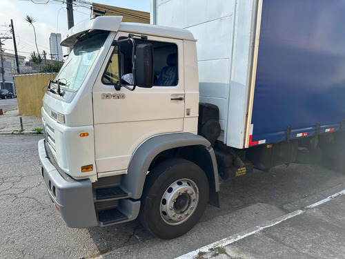 Vw 23210 Worker Cummins Baú Sider Com Plataforma Hidráulica
