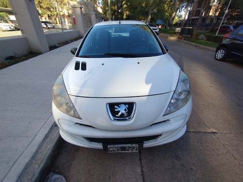 Peugeot 207 1.4 Active 75cv