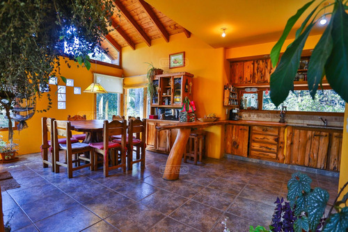 Casa En Venta Ubicado En Lago Gutiérrez, Bariloche, Patagonia
