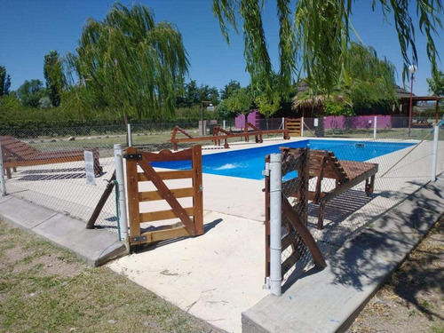 Complejo De Cabañas En Venta - 3 Ufs - Mendoza