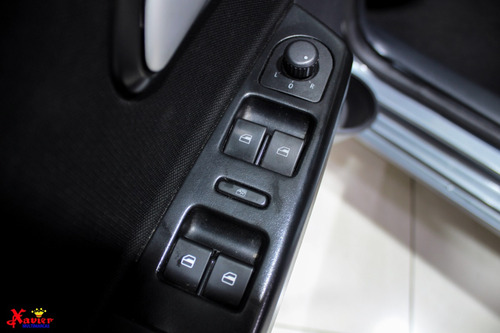 Volkswagen Fox 1.6 Connect Total Flex 5p