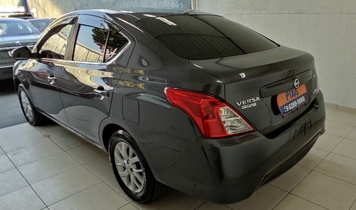 Imagem 5 de 15 de Nissan Versa 2018 1.6 16v Sv Aut. 4p