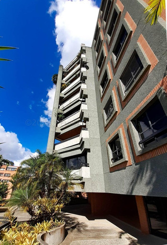 Elegante Y Amplio Apartamento En Venta Alto Hatillo Caracas 20-24513