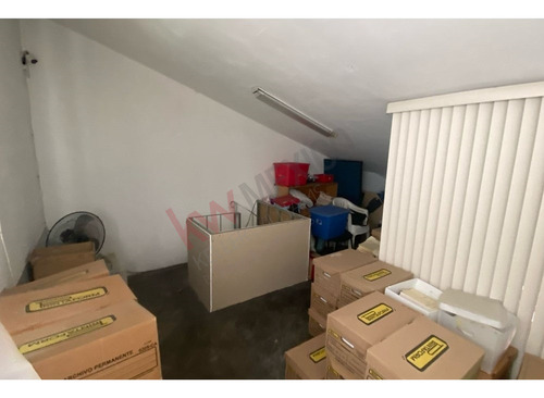 Local En Venta De 60.75 M² En Fovissste Playa Azul: Ideal Para Oficina Con Estacionamiento