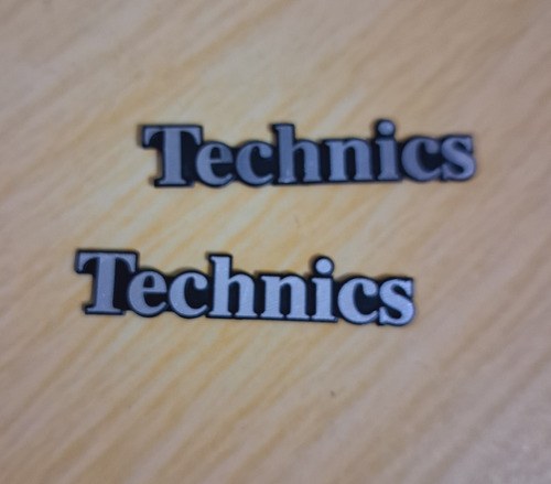 Emblema Technics - Logo Toca Discos Technics Sl-1200 (par)