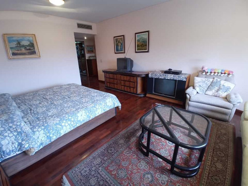 Imagen 18 de 30 de Se Vende Apartamento 253 M² 4h/5b/3pe Lomas De San Román