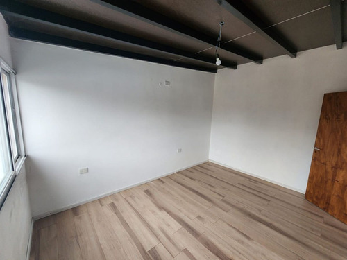 Venta Casa Dos Dormitorios . Barrio Belgrano