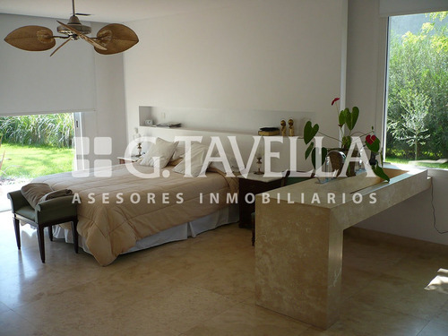 Imagen 8 de 15 de Casa En Venta En Parque Leloir