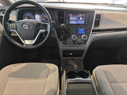 Toyota Sienna 3.5 Xle At