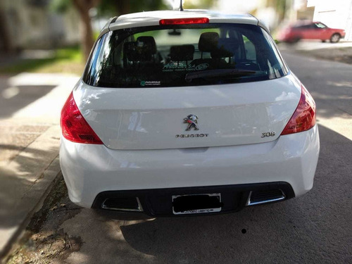 Peugeot 308 1.6 Active 2014