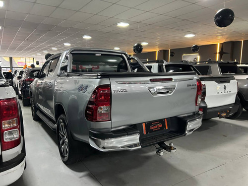 Toyota Hilux 2.7 SRV 4X4 CD 16V FLEX 4P AUTOMÁTICO