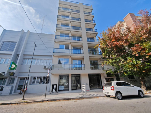5 Entre 42 Y 43 La Plata -monoambiente Amoblado En Alquiler