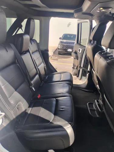 Jeep Wrangler 3.7 Unlimited Sahara 3.6 4x4 At