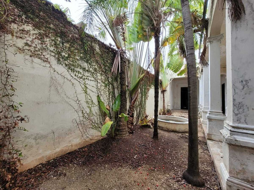 Casona Colonial A Dos Cuadras Del Parque De La Mejorada