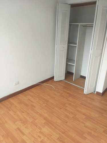 Imagen 6 de 14 de Vendo Apartamento En Alamos Norte,bogotá