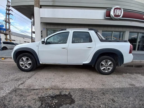 Imagen 7 de 12 de Reanult Duster Oroch Out Sider Plus - 2018 - Blanco