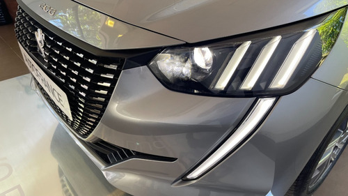 Imagen 12 de 25 de Peugeot 208 Feline Tiptronic Gz