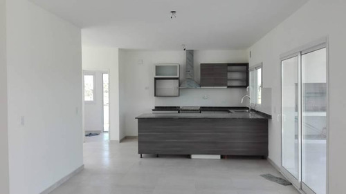 Imagen 10 de 22 de Barrio Puertos Escobar Nordelta Ii Excelente Casa Barrio Acacias