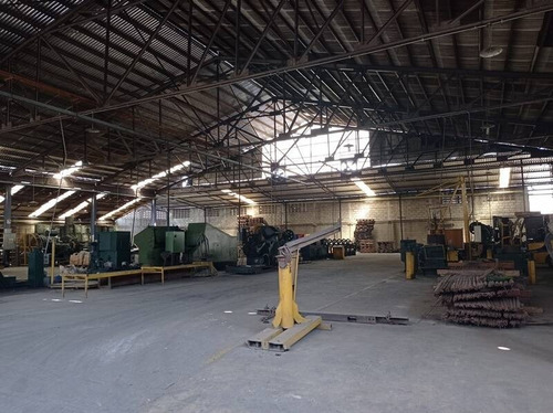 Imagen 4 de 18 de Iris Hernandez. Vende Galpon Industrial (3800/3315). Zona I La Floresta. Guacara. Codigo 141386. ( Solo Para Clientes )