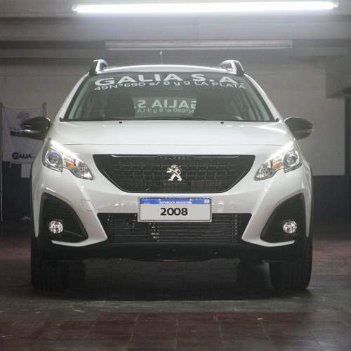 Peugeot 2008 Allure 1.6 | Nafta 115cv | 0km 2020