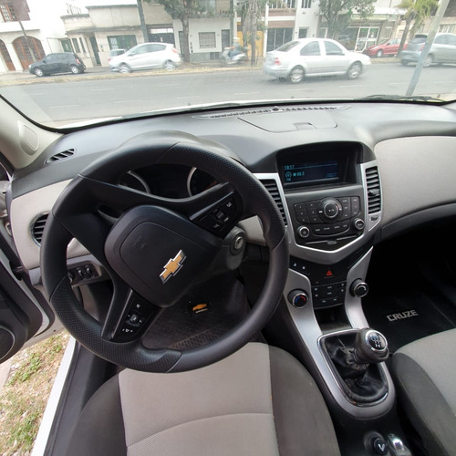 Imagen 7 de 11 de Chevrolet Cruze 1.8 Lt Año 2012 Baudena