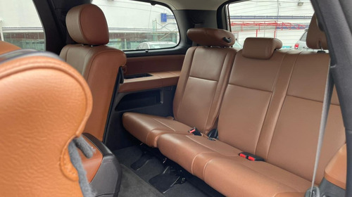 Imagen 14 de 15 de Toyota Sequoia 2019 Platinum Negra Comonueva 3 Años Garantia
