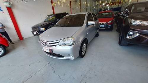 Toyota Etios 1.3 16v X 5p