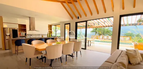 Preciosa Finca En Copacabana De Un Solo Nivel En Exclusiva Parcelación Unidad Cerrada. Finca En Copacabana En Parcelación. Finca En Copacabana Con Piscina. Finca En Unidad Cerrada. Finca Plana