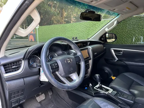 Toyota Fortuner SW4 2.7L