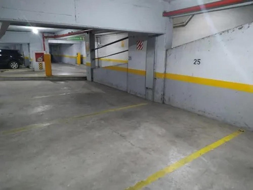 Imagen 6 de 11 de Cochera En Venta En Quilmes