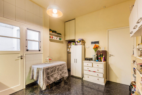 Venta Semipiso 3 Amb. Con Dep. Y Patio - Palermo