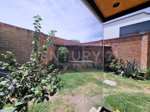 Casa En Venta Estilo Mexicano En Campestre Morillotla! A Un Min De Periférico!